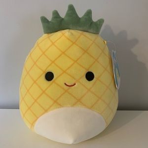 NWT 8” Kelly Toys Maui Pineapple Squishmallow
